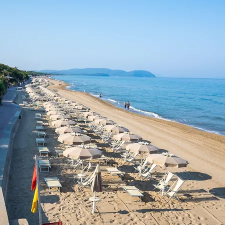 Riva Degli Etruschi 4* Сан-Винченцо